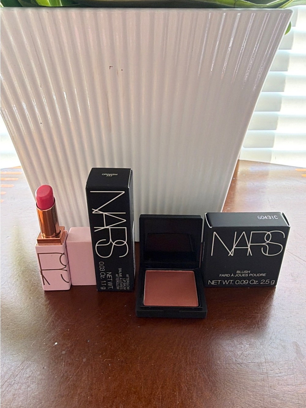 NARS Pink Lipstick  ORGASM 777 and Peach Blush